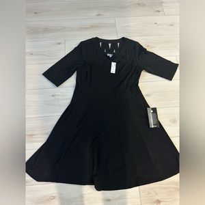 NWT Avenue black women’s dress size 14/16